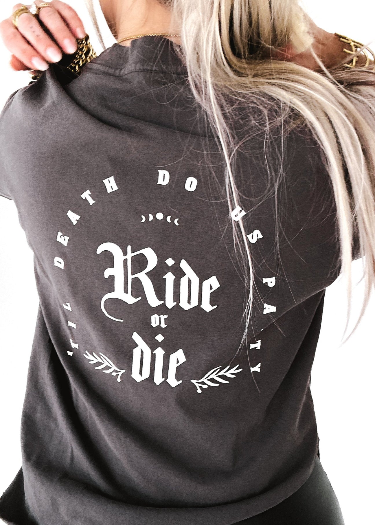 pebby forevee Side Slit Tee GOTHIC RIDE OR DIE SIDE SLIT TEE