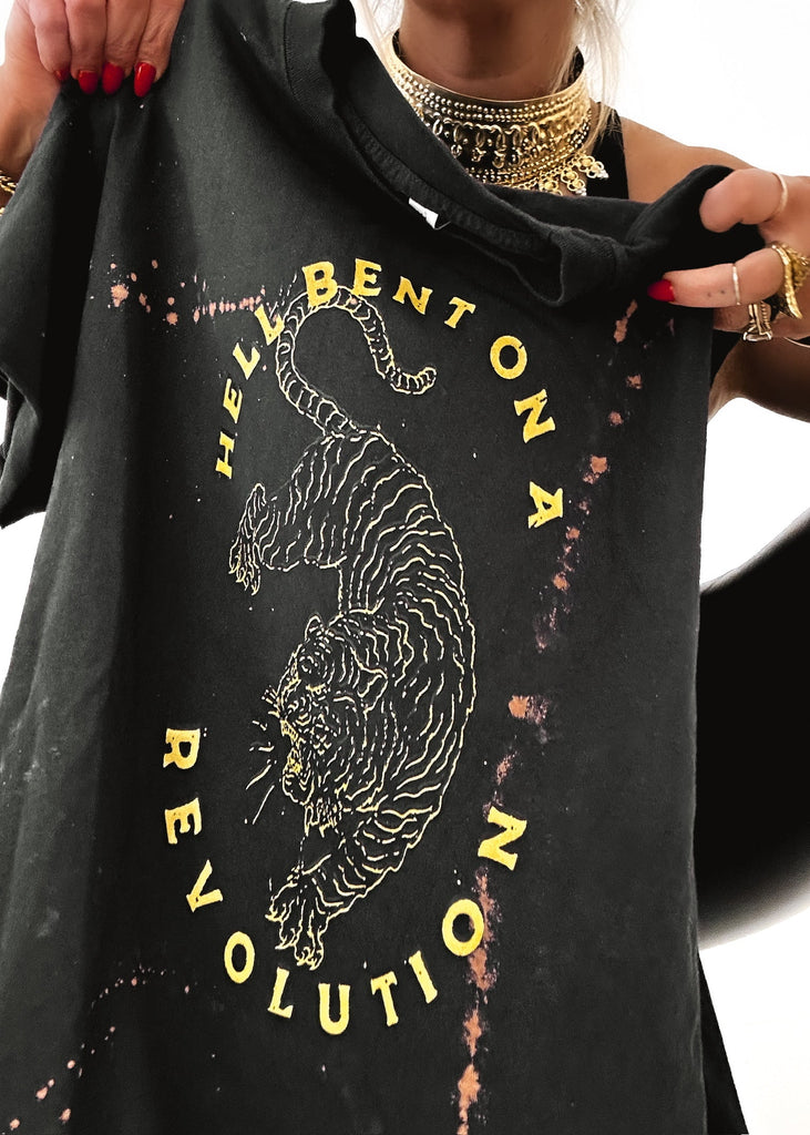 pebby forevee Side Slit Tee HELL BENT ON A REVOLUTION BLEACHED OUT SIDE SLIT TEE