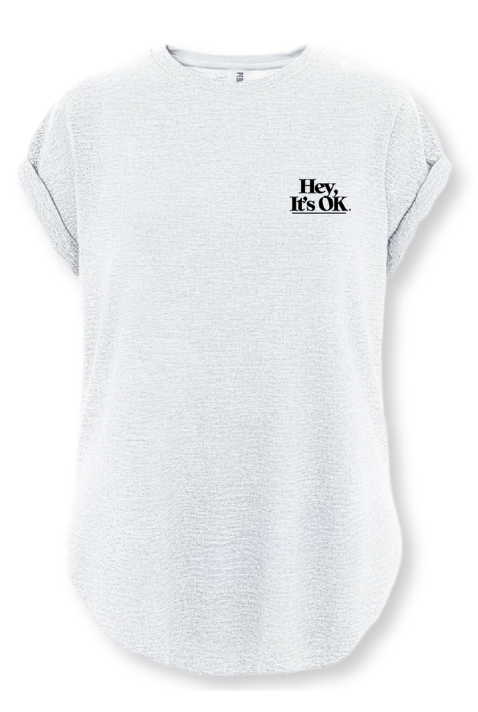 pebby forevee Side Slit Tee HEY, IT'S OK SIDE SLIT TEE