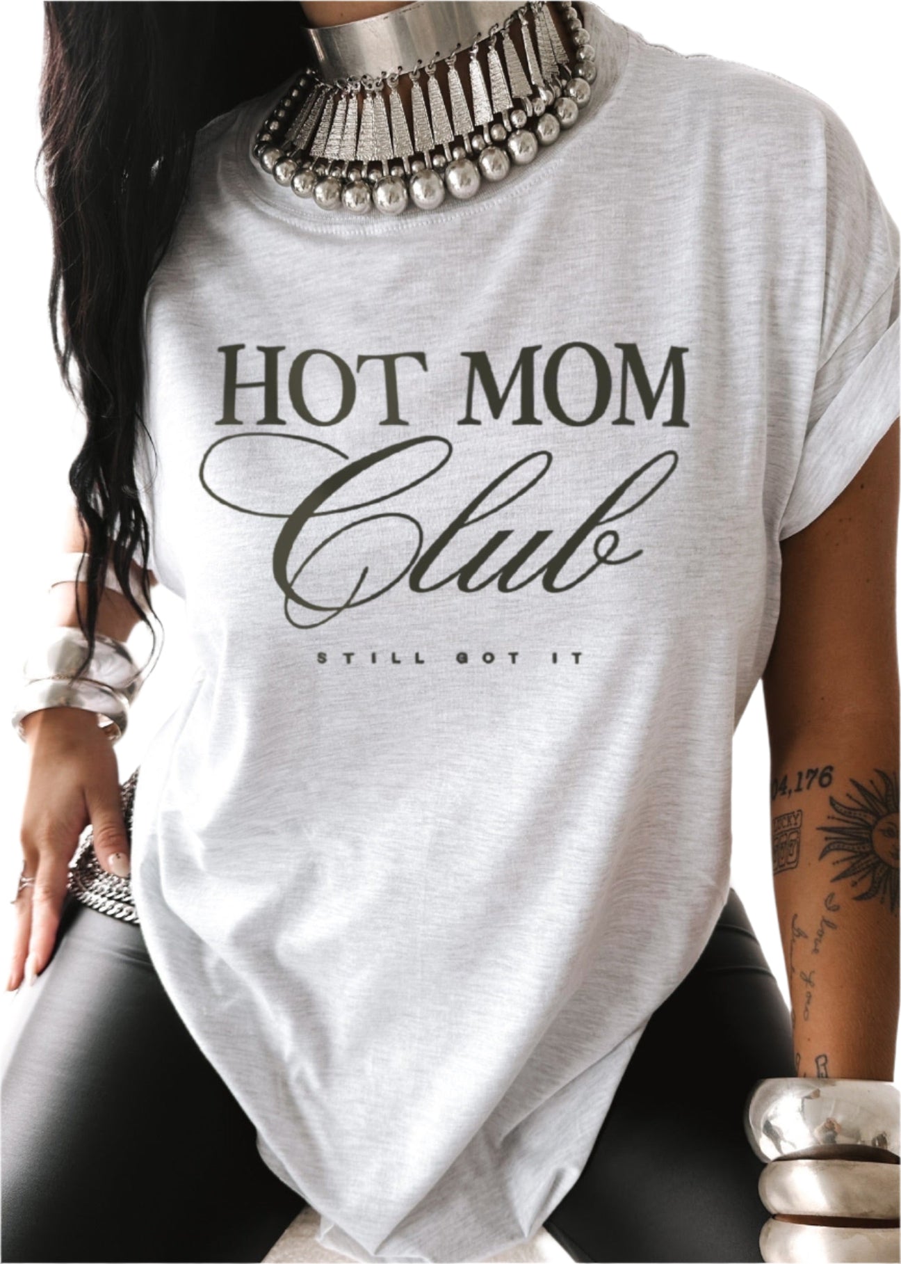 pebby forevee Side Slit Tee HOT MOM CLUB SIDE SLIT TEE