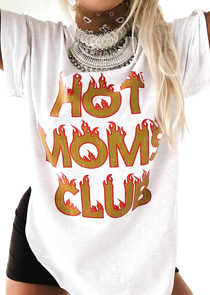 pebby forevee Side Slit Tee HOT MOMS CLUB SIDE SLIT TEE