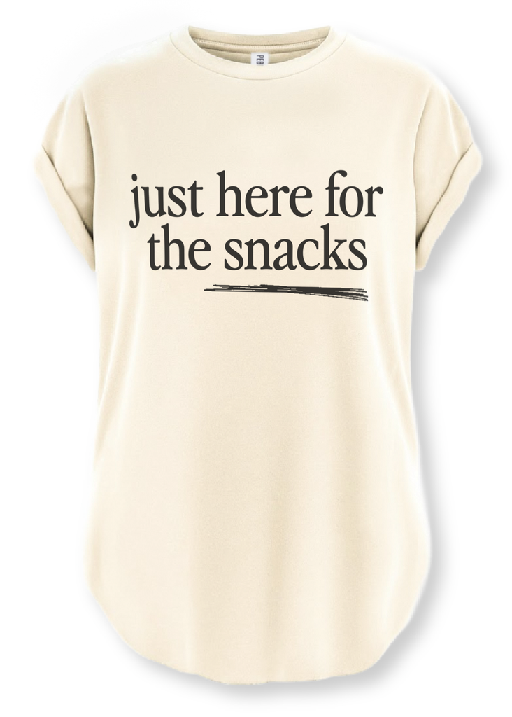 pebby forevee Side Slit Tee JUST HERE FOR THE SNACKS SIDE SLIT TEE