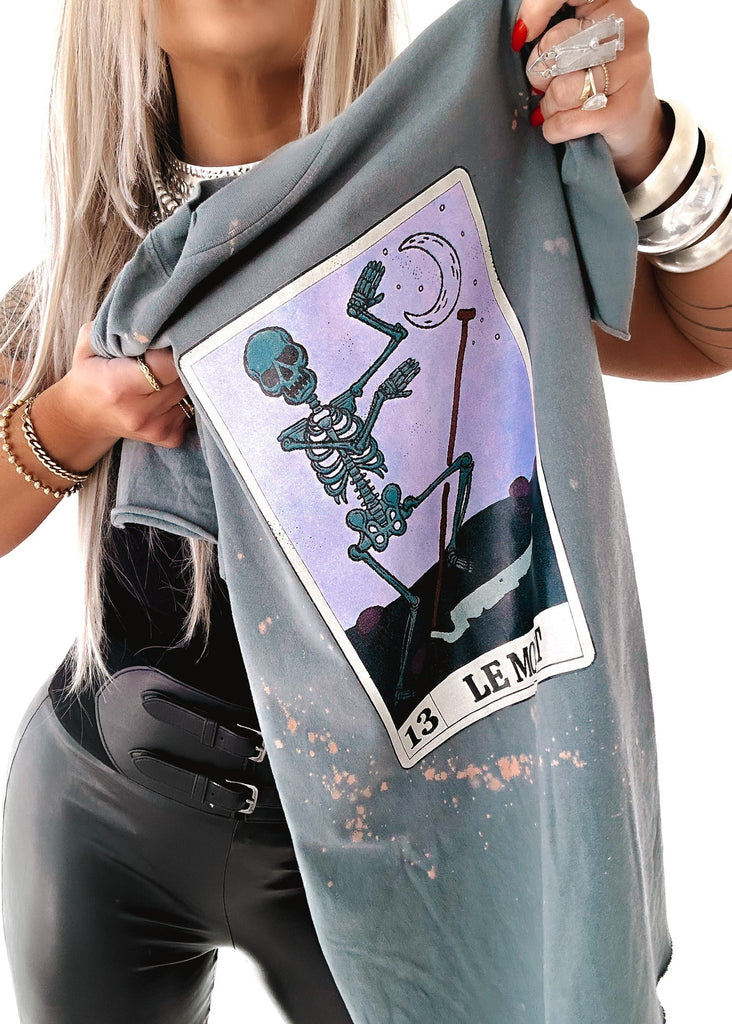 pebby forevee Side Slit Tee LE MORT SKELETON BLEACHED OUT SIDE SLIT TEE