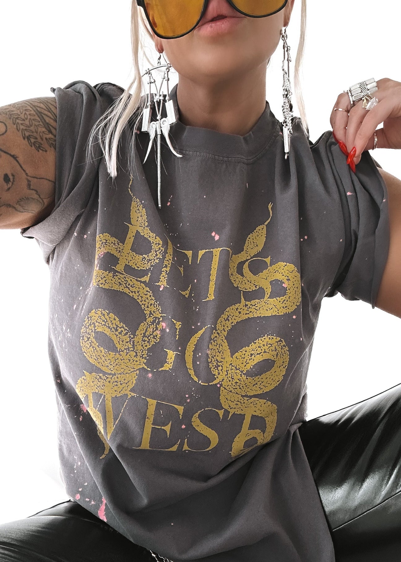 pebby forevee Side Slit Tee LET'S GO WEST BLEACHED OUT SIDE SLIT TEE