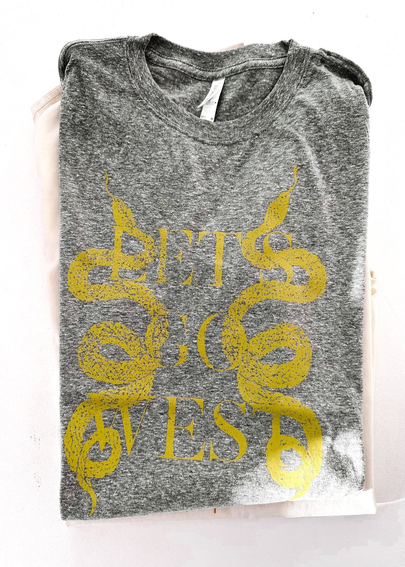 pebby forevee Side Slit Tee LET'S GO WEST SIDE SLIT TEE