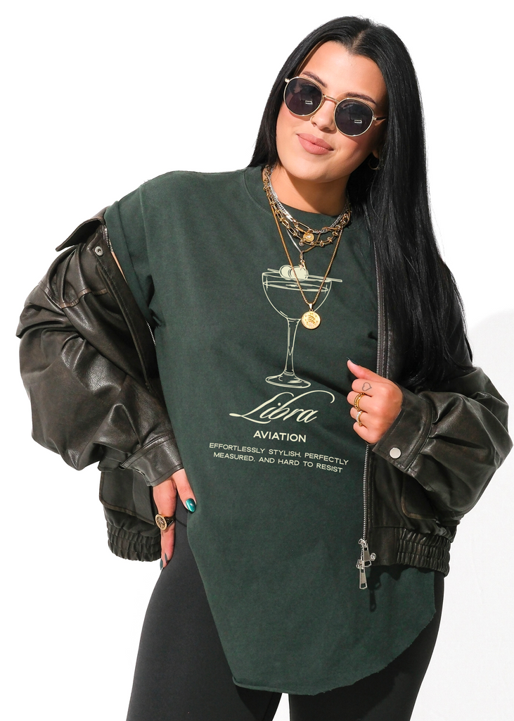 pebby forevee Side Slit Tee LIBRA COCKTAIL SIDE SLIT TEE