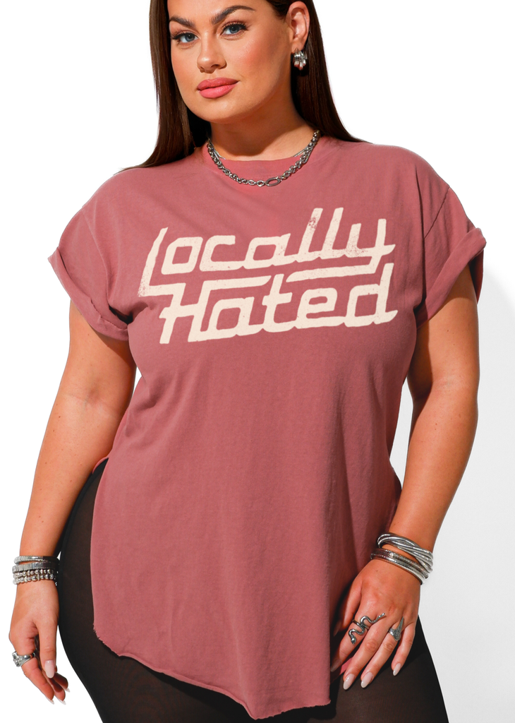 pebby forevee Side Slit Tee LOCALLY HATED SIDE SLIT TEE