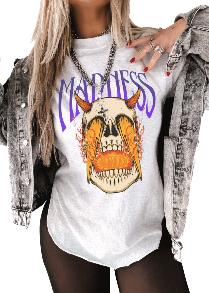 pebby forevee Side Slit Tee MADNESS LED ME HERE SIDE SLIT TEE