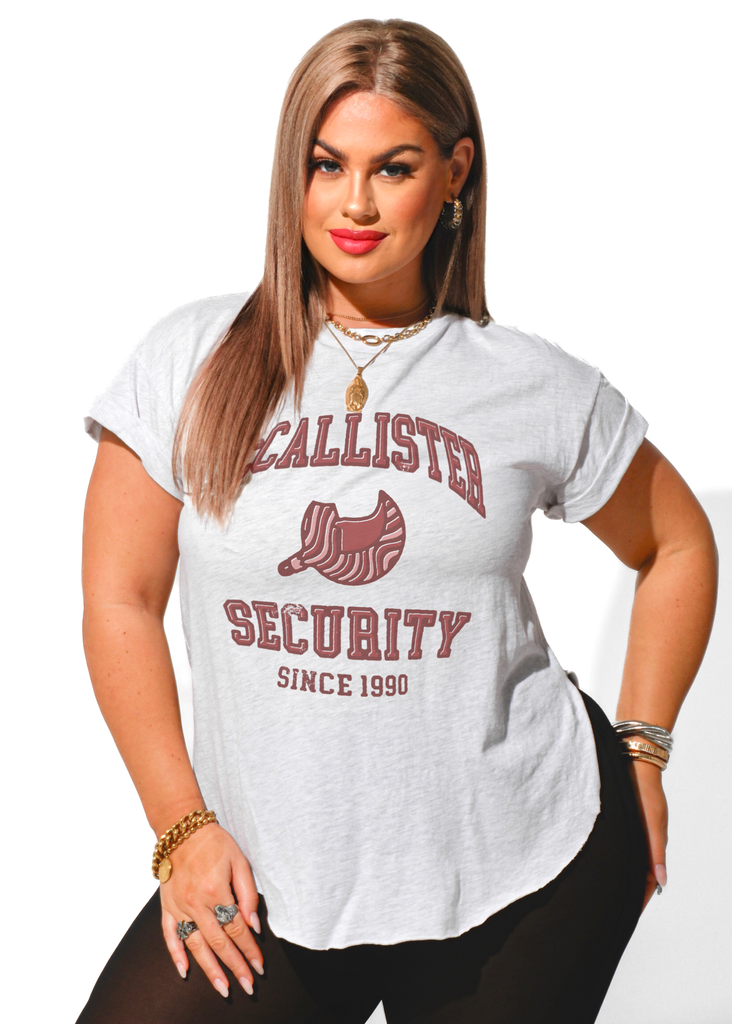 pebby forevee Side Slit Tee MCCALLISTER SECURITY SIDE SLIT TEE