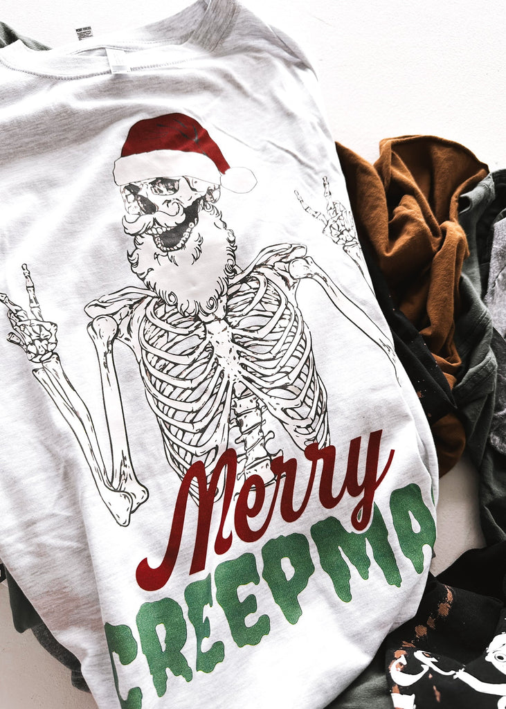 pebby forevee Side Slit Tee MERRY CREEPMAS SIDE SLIT TEE