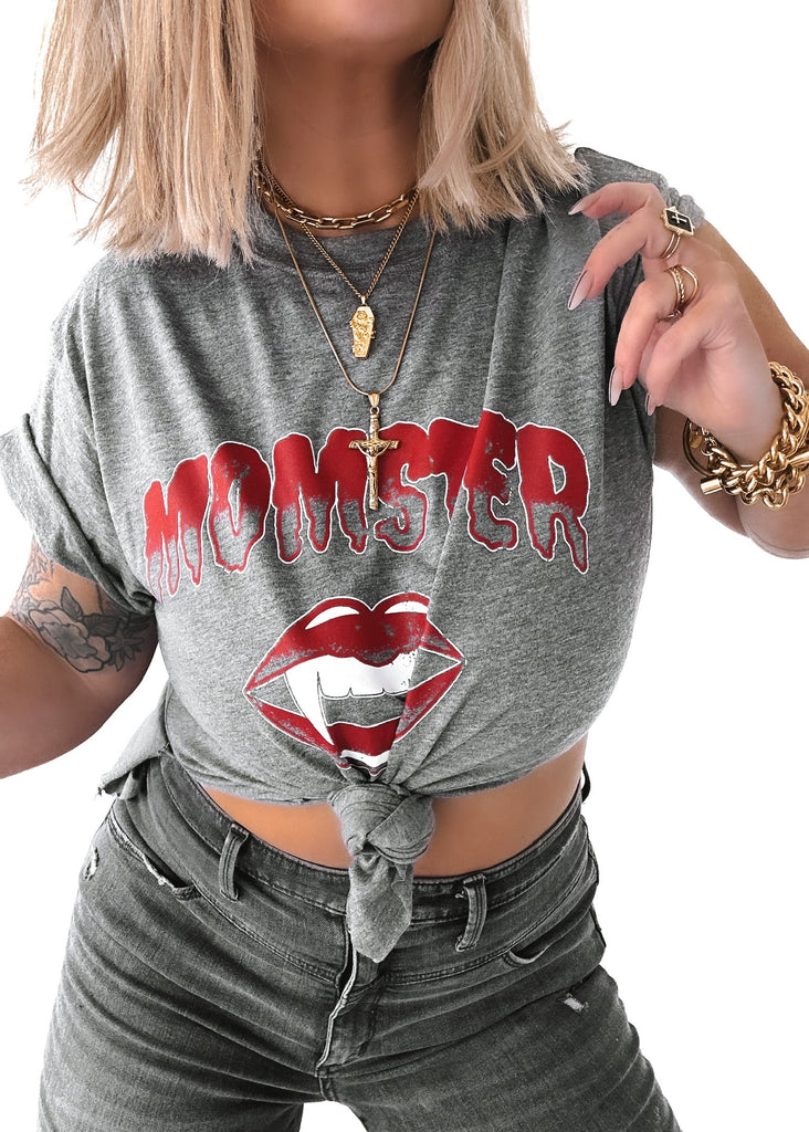 pebby forevee Side Slit Tee MOMSTER SIDE SLIT TEE