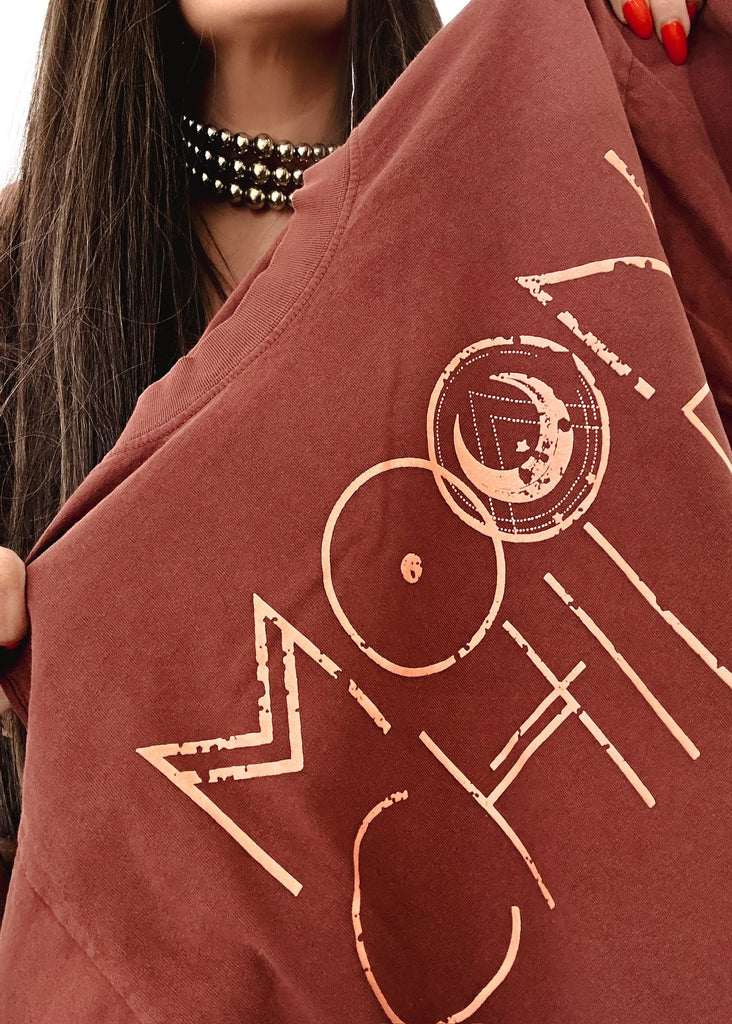 pebby forevee Side Slit Tee MOON CHILD (PEACH) SIDE SLIT TEE