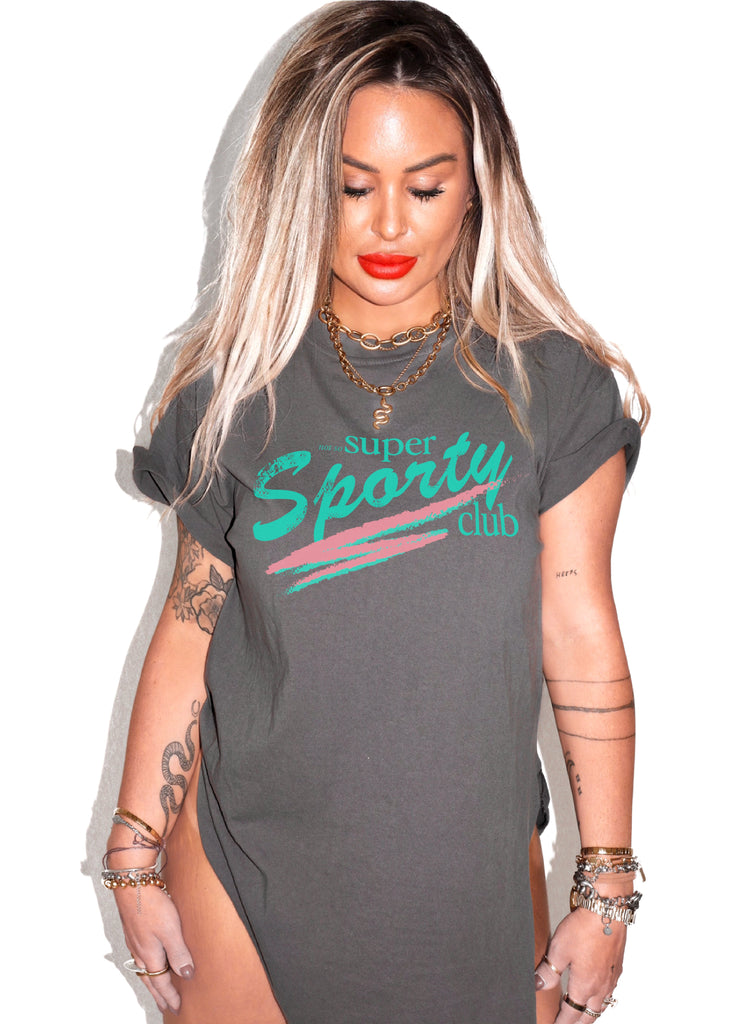 pebby forevee Side Slit Tee NOT SO SUPER SPORTY CLUB SIDE SLIT TEE