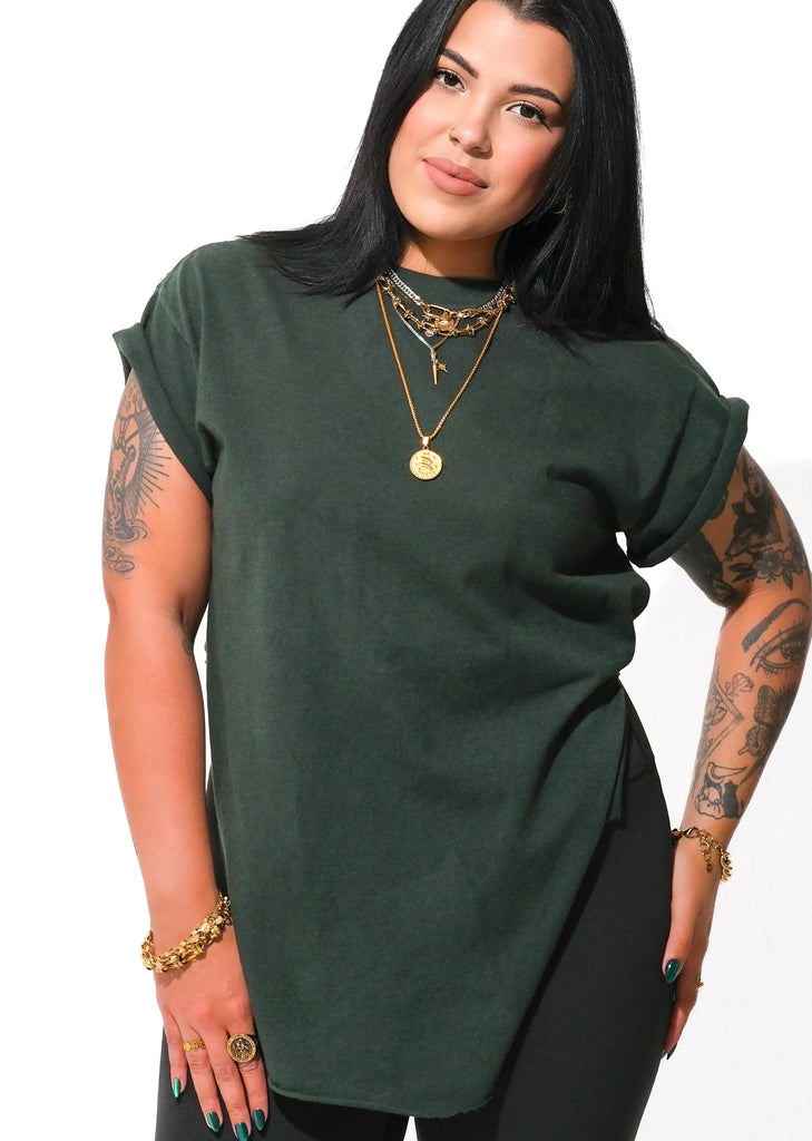 pebby forevee Side Slit Tee PEBBY BASICS EMERALD GREEN SIDE SLIT TEE