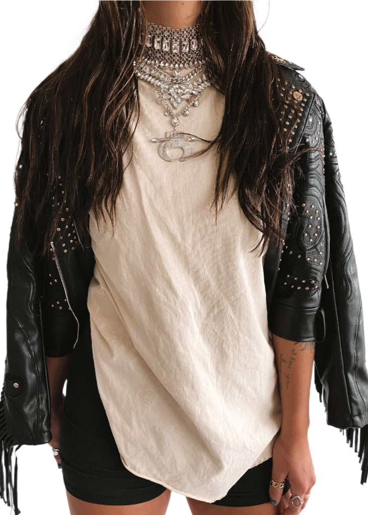 pebby forevee Side Slit Tee PEBBY BASICS IVORY SIDE SLIT TEE