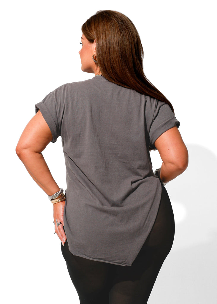 pebby forevee Side Slit Tee PEBBY BASICS STONE SIDE SLIT TEE