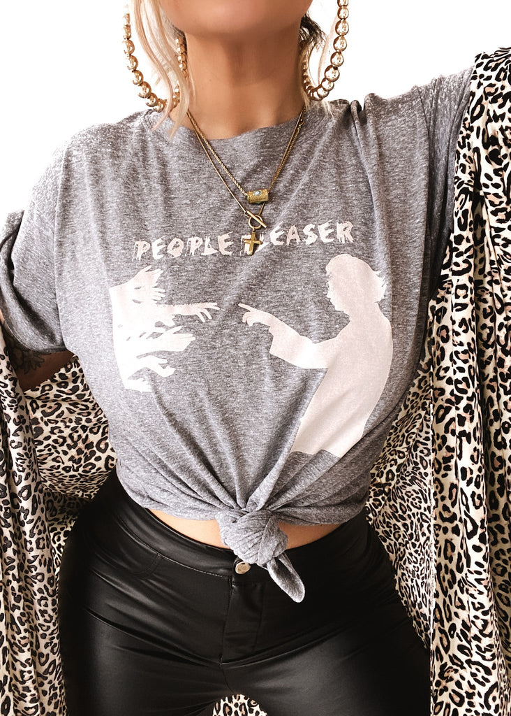 pebby forevee Side Slit Tee PEOPLE PLEASER SIDE SLIT TEE