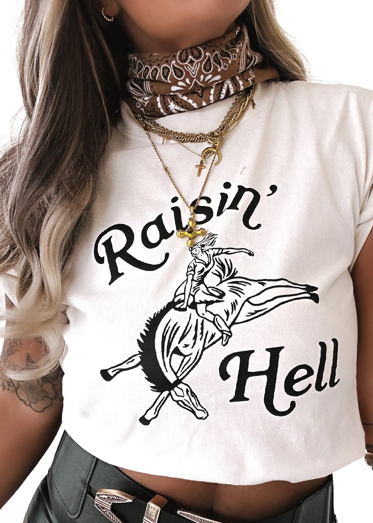 pebby forevee Side Slit Tee RAISIN' HELL SIDE SLIT TEE