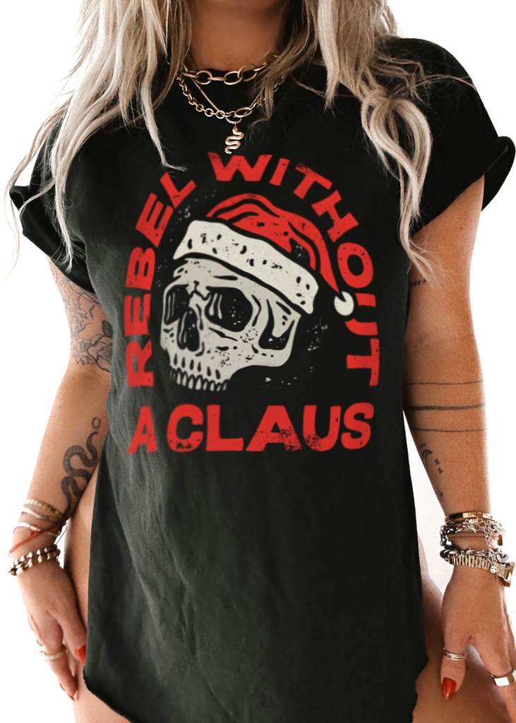 pebby forevee Side Slit Tee REBEL WITHOUT A CLAUS SIDE SLIT TEE