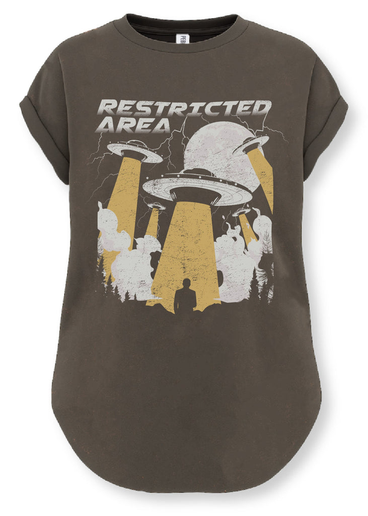 pebby forevee Side Slit Tee RESTRICTED AREA SIDE SLIT TEE