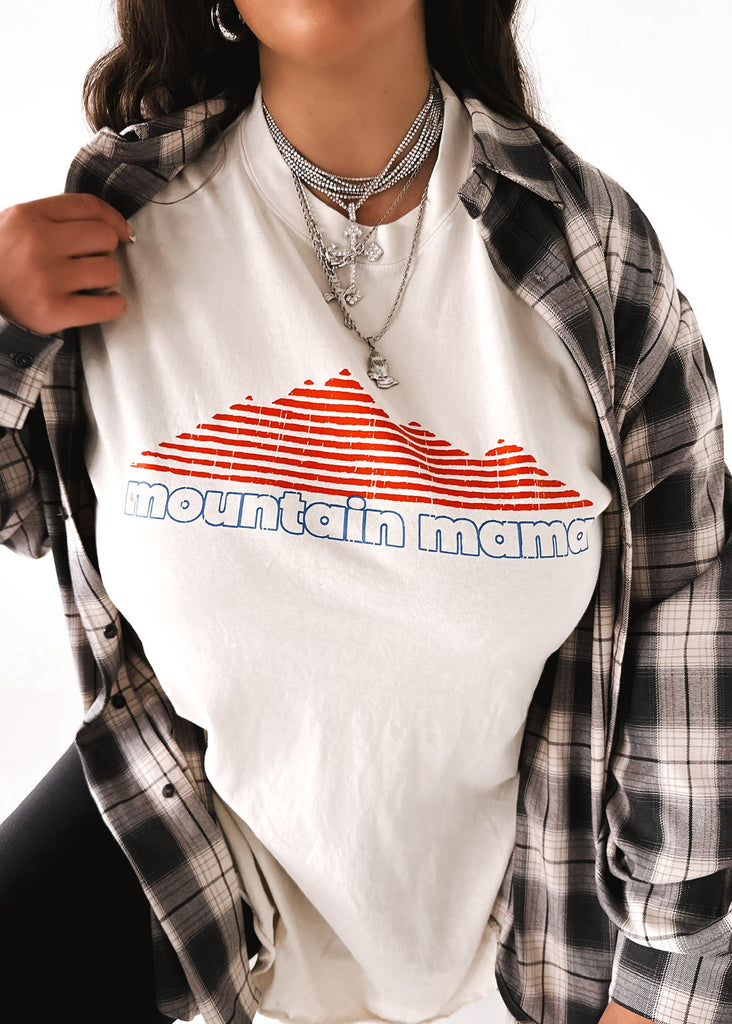 pebby forevee Side Slit Tee RETRO MOUNTAIN MAMA SIDE SLIT TEE