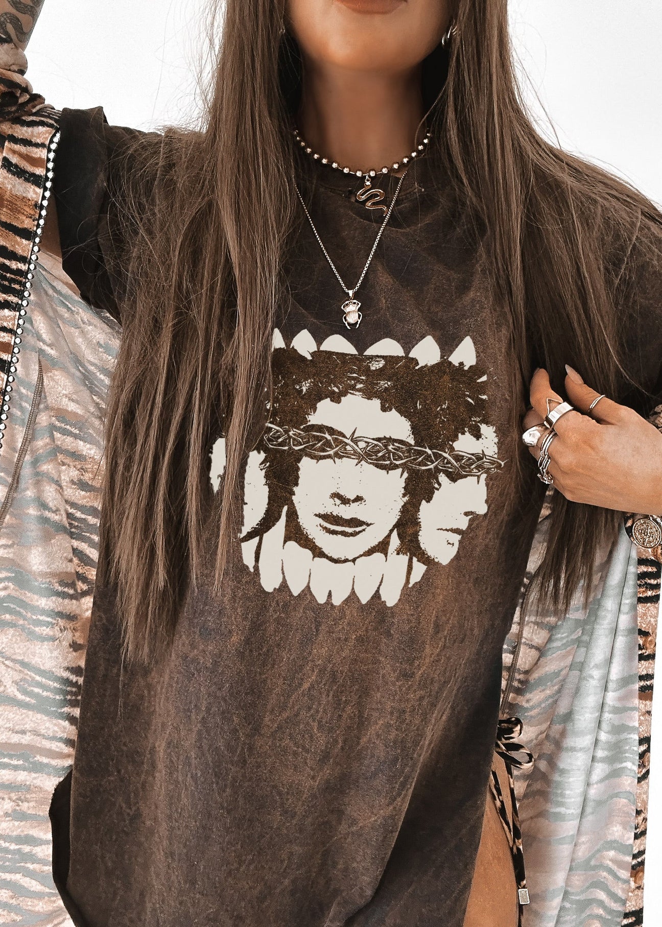 pebby forevee Side Slit Tee SEEING RED DESTRUCTED SIDE SLIT TEE