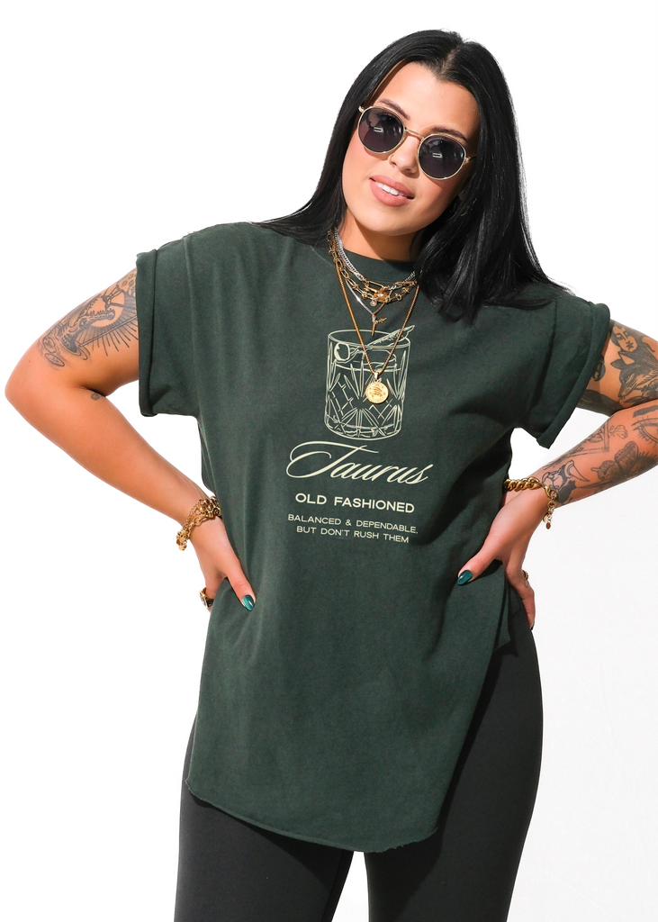 pebby forevee Side Slit Tee TAURUS COCKTAIL SIDE SLIT TEE