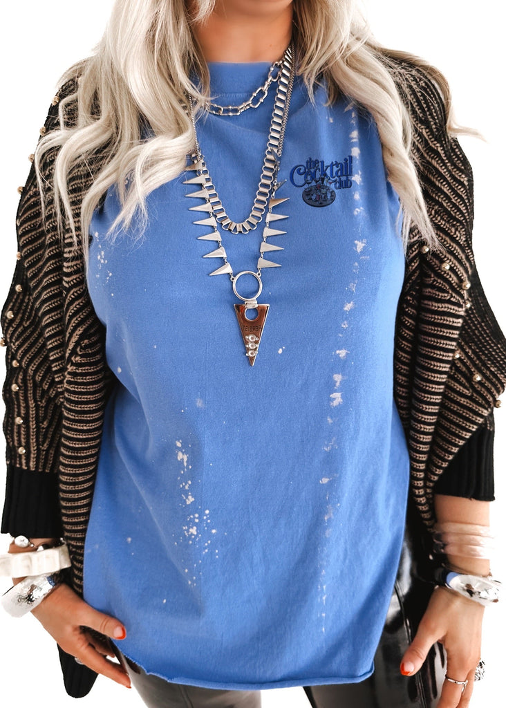 pebby forevee Side Slit Tee THE COCKTAIL CLUB BLEACHED OUT SIDE SLIT TEE