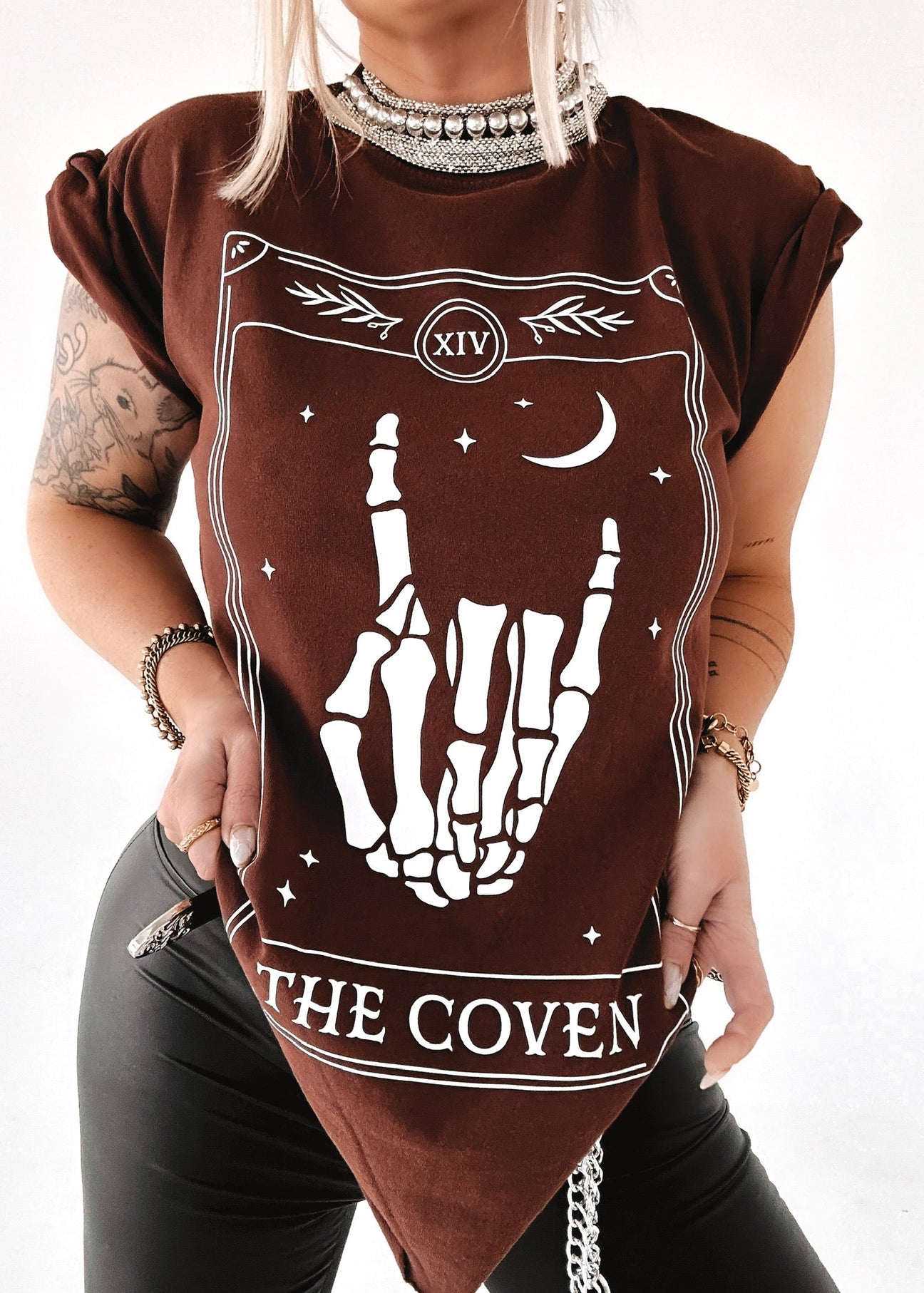 pebby forevee Side Slit Tee THE COVEN TAROT SIDE SLIT TEE