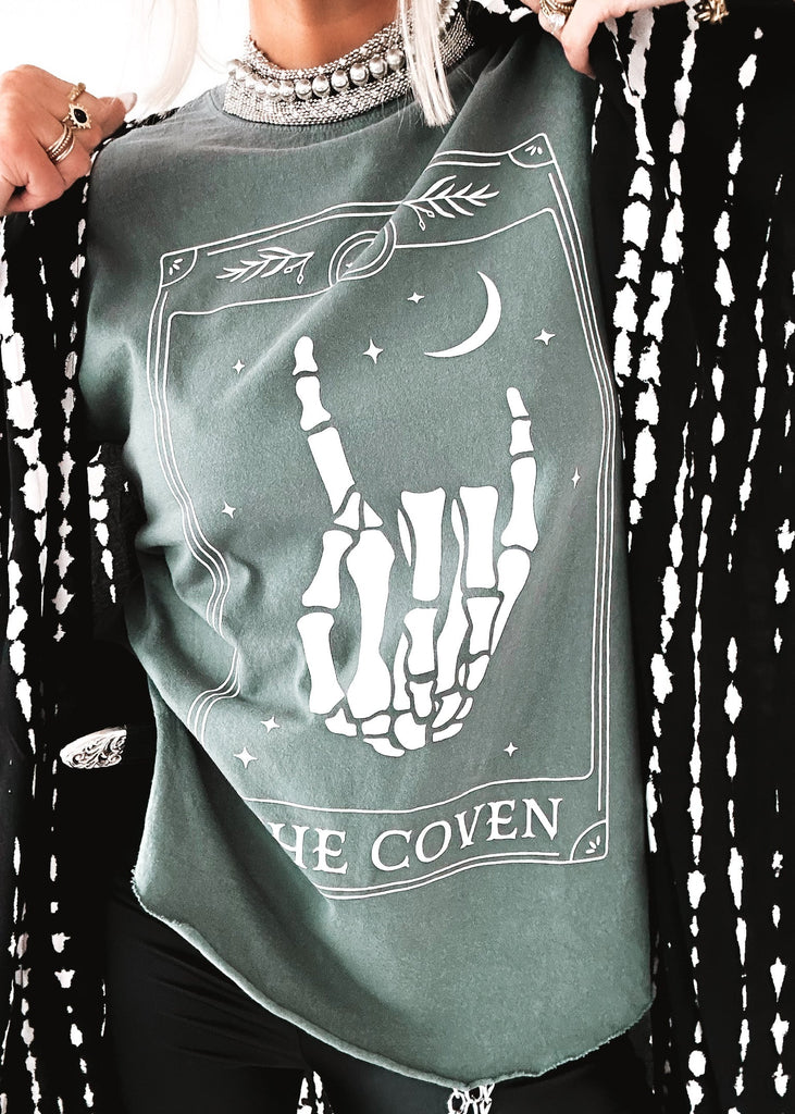 pebby forevee Side Slit Tee THE COVEN TAROT SIDE SLIT TEE