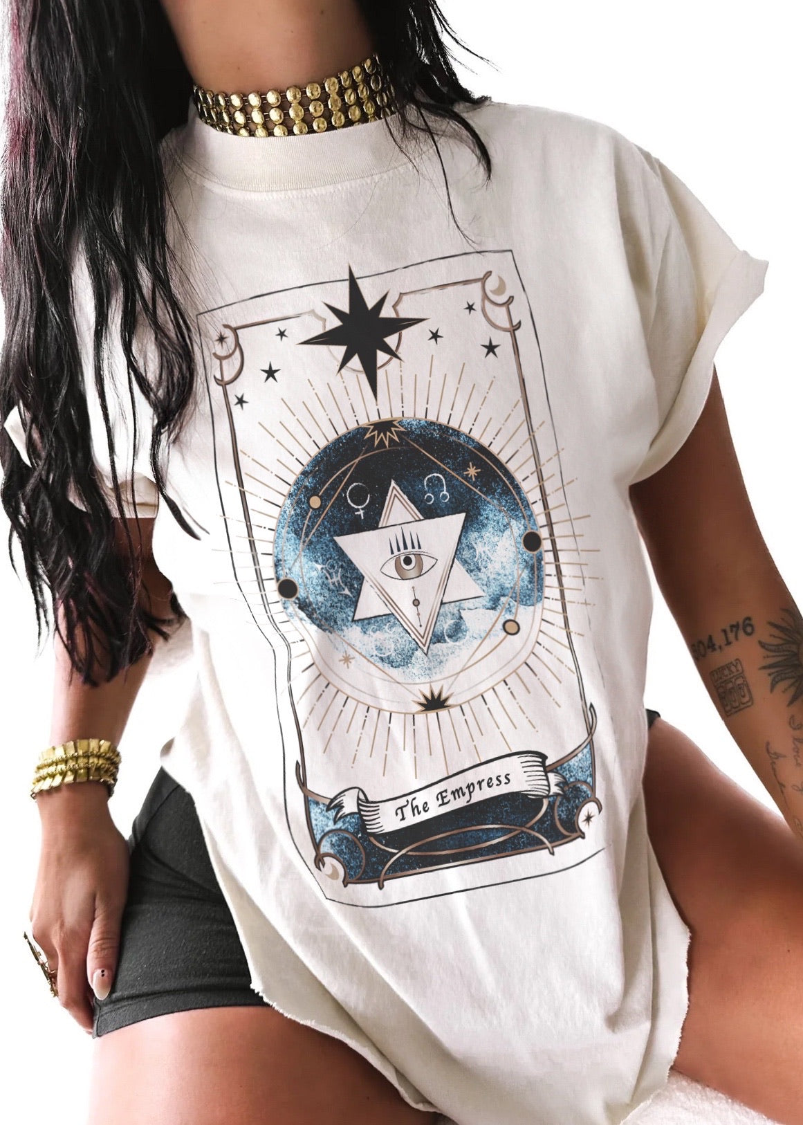 pebby forevee Side Slit Tee THE EMPRESS SIDE SLIT TEE
