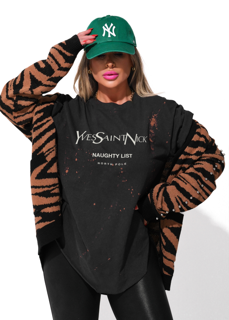 pebby forevee Side Slit Tee YVES SAINT NICK BLEACHED OUT SIDE SLIT TEE