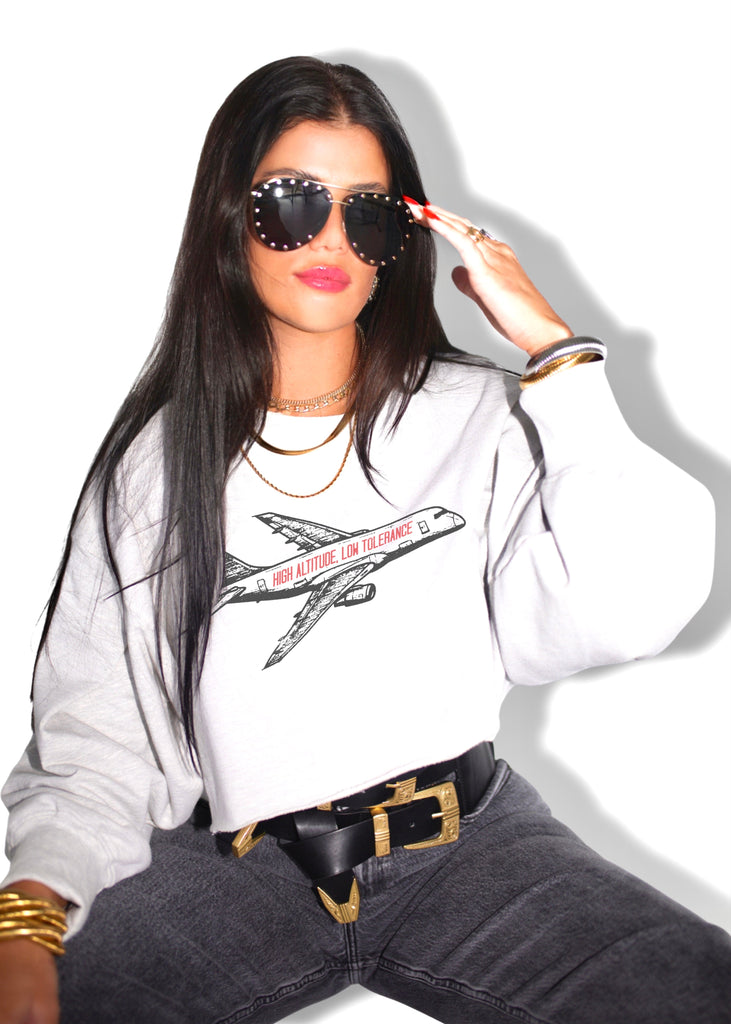 pebby forevee Sweatshirt CROPPED HIGH ALTITUDE, LOW TOLERANCE GRAPHIC SWEATSHIRT