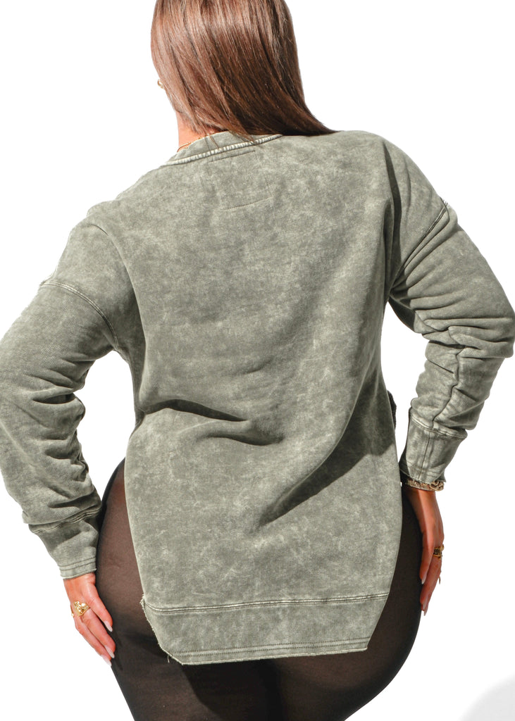 pebby forevee Sweatshirt FEEL GOOD SIDE SLIT SWEATSHIRT