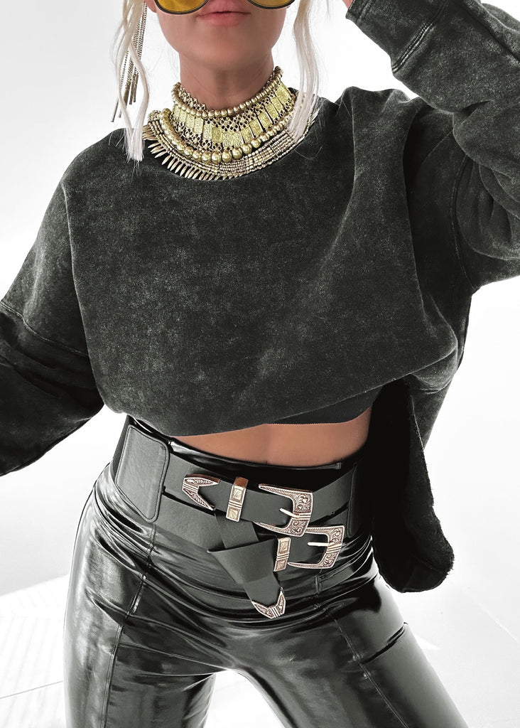 pebby forevee Sweatshirt FEEL GOOD SIDE SLIT SWEATSHIRT