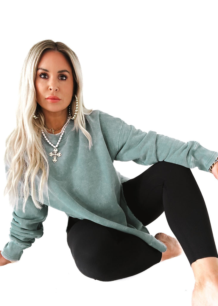 pebby forevee Sweatshirt FEEL GOOD SIDE SLIT SWEATSHIRT