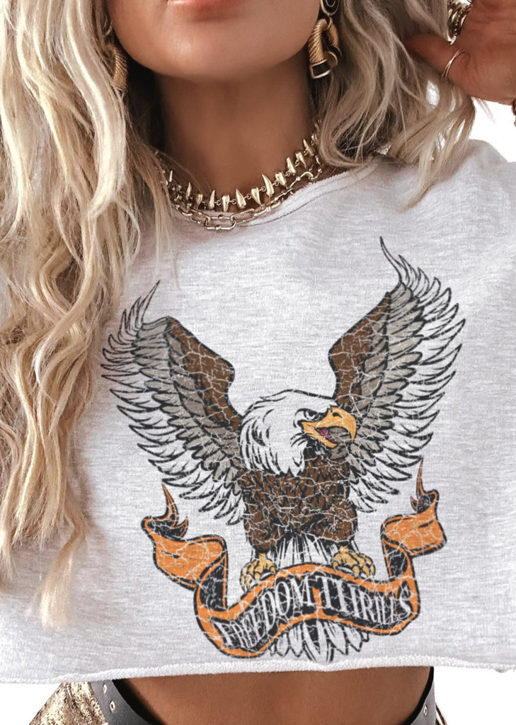 pebby forevee Sweatshirt FREEDOM THRILLS CROPPED GRAPHIC SWEATSHIRT