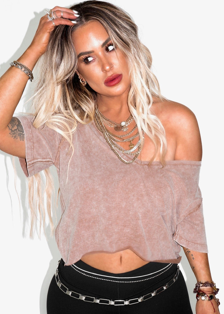 pebby forevee V-Neck Short Sleeve Top CROPPED PREMIUM PLUNGE V-NECK MINERAL WASHED SIDE SLIT TOP