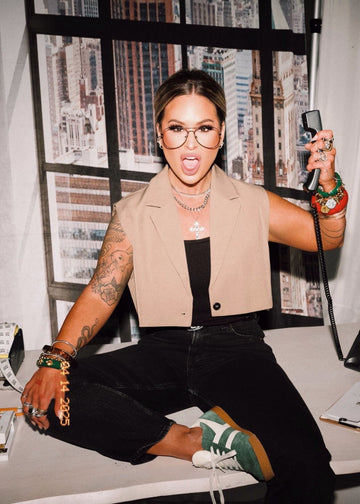 pebby forevee Vest OFFICE VIXEN CROPPED VEST