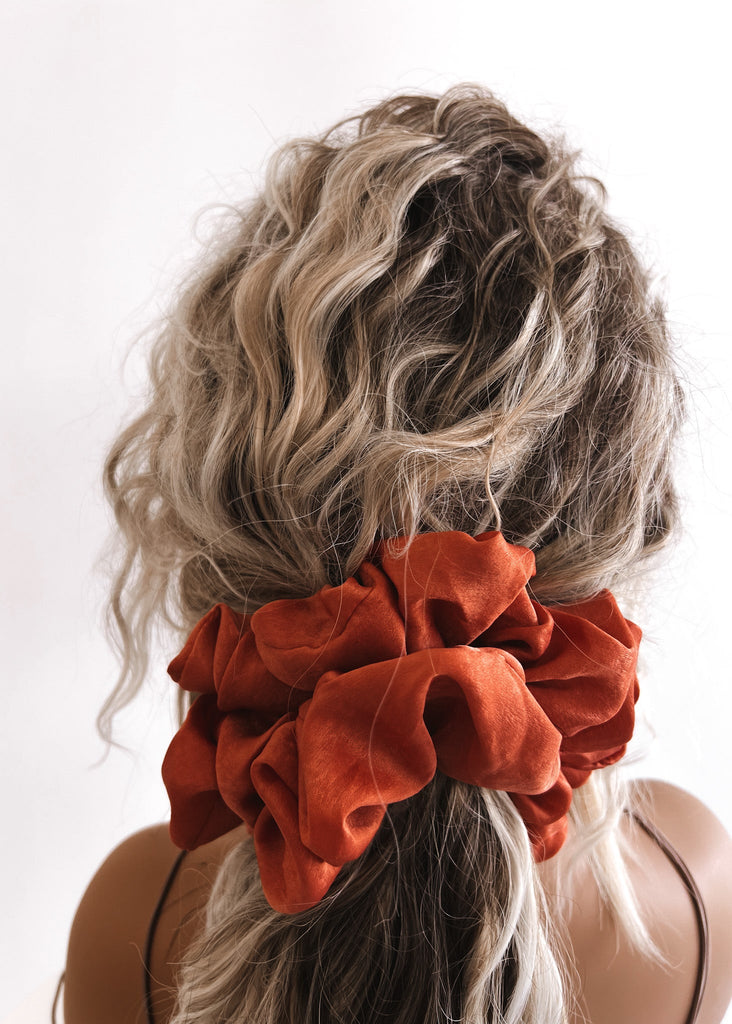 pebby forevee Coral FOR THICK HAIR SUPER STRETCH SCRUNCHIE