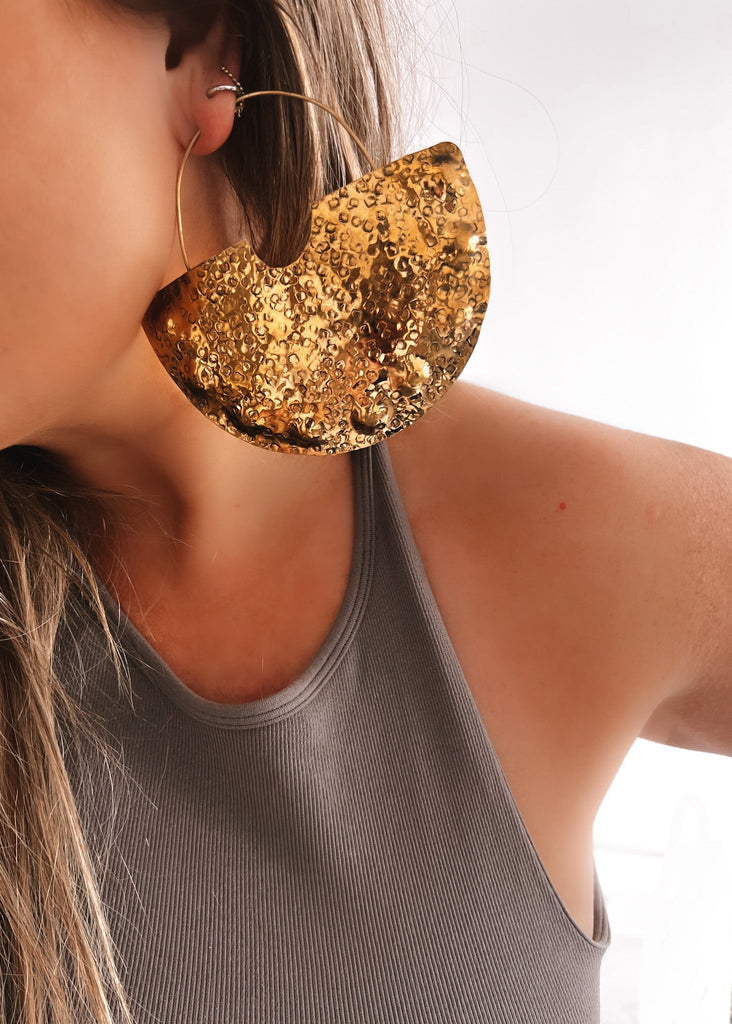 pebby forevee Earring Gold VALOR STATEMENT EARRINGS