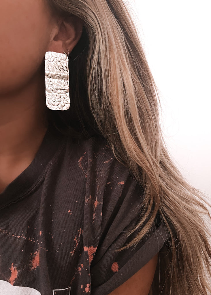 pebby forevee Earring Silver WAVILY STATEMENT EARRING