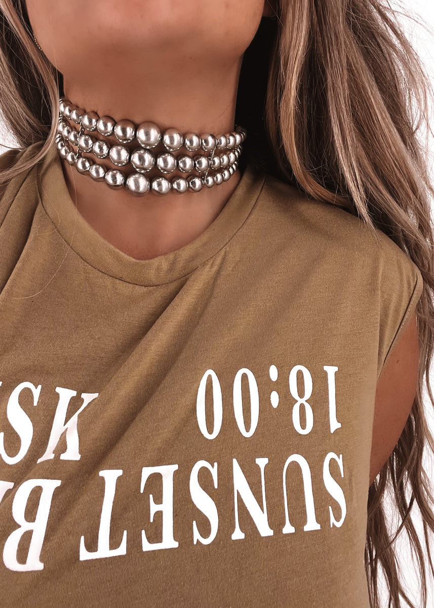 THREE TIMES THE CHARM STATEMENT CHOKER NECKLACE