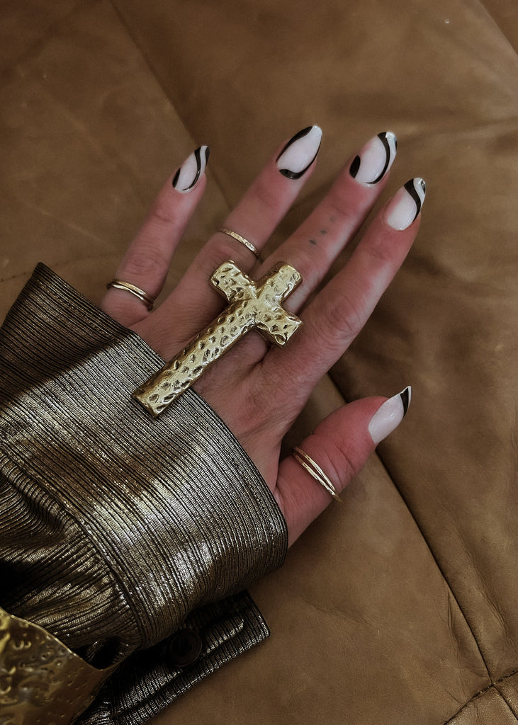 pebby forevee Ring Gold OVERSIZED CROSS STATEMENT RING