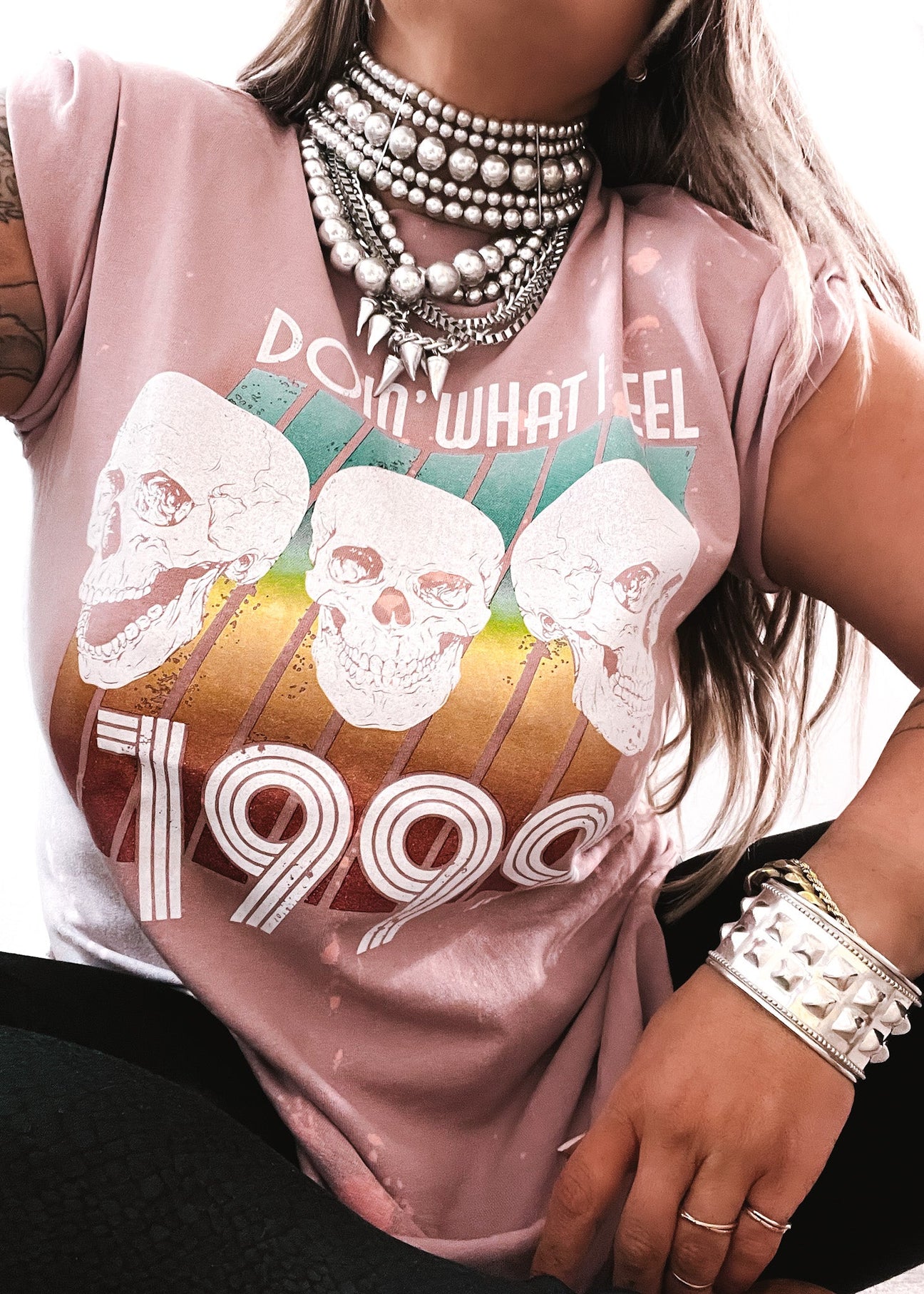 pebby forevee Side Slit Tee DOIN' WHAT I FEEL 1999 BLEACHED OUT SIDE SLIT TEE