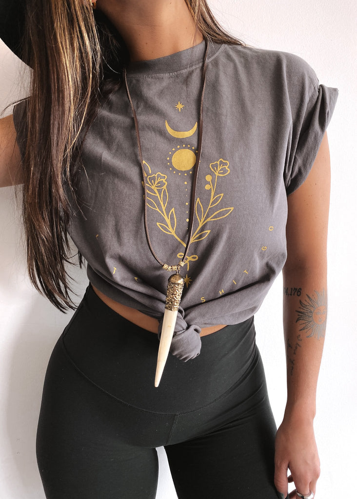 pebby forevee Side Slit Tee LET THAT SHIT GO SIDE SLIT TEE