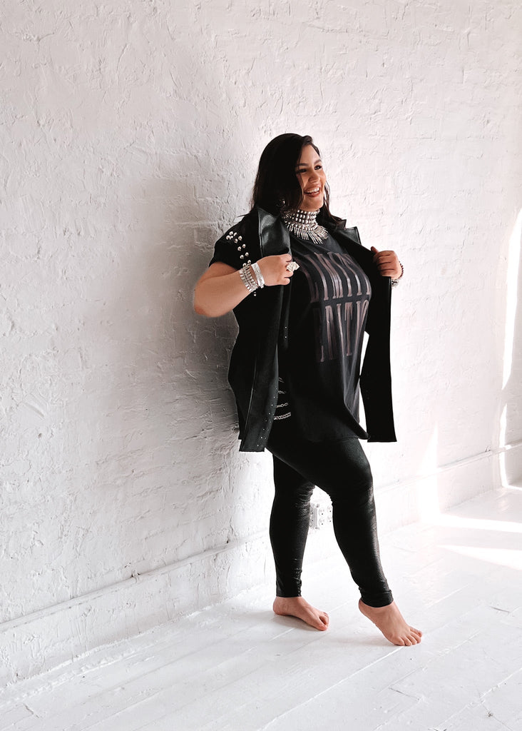 pebby forevee Side Slit Tee LIMITED EDITION SIDE SLIT TEE